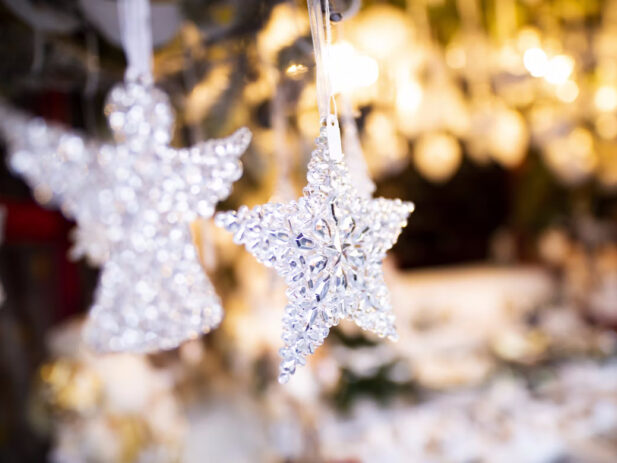 Gift Photo by Markus Spiske via Unsplash com