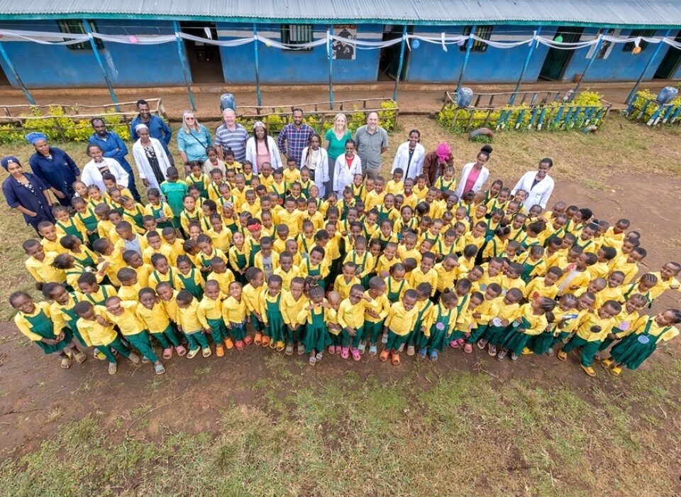 Two-hundred students, between age 4-7, attend the Fundame Kindergarten School. 820 students total attend the three Tesfa Foundation schools. 59 staff teachers and staff help support the students in their education.